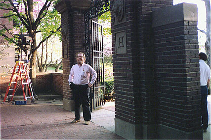 [Bill and Harvard gate 1]